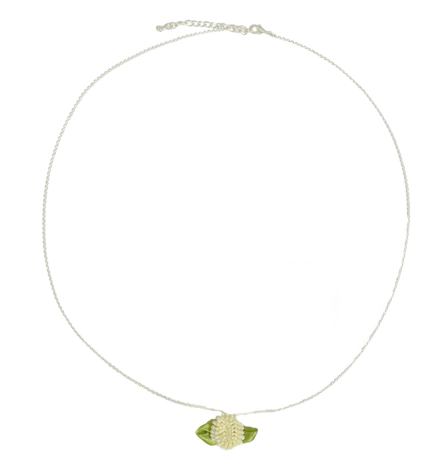 English Daisy Necklace $25